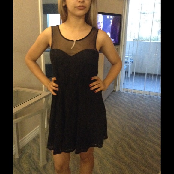 Little black dress sheer back/front - Picture 4 of 4