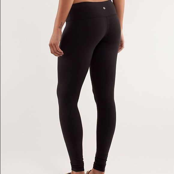 lululemon black leggings! ISO DO NOT BUY