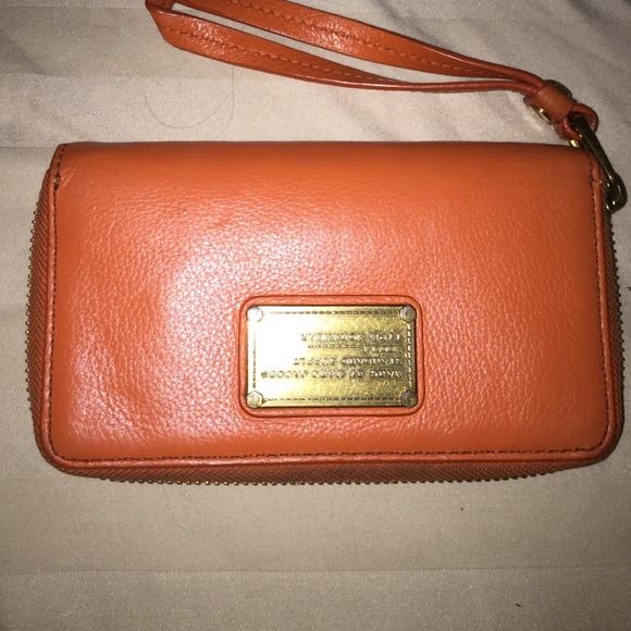 Orange Marc Jacobs leather wallet - Picture 1 of 3