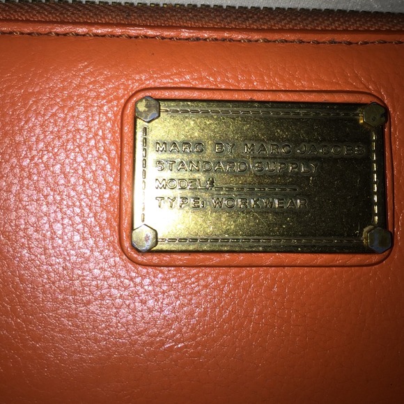 Orange Marc Jacobs leather wallet - Picture 2 of 3