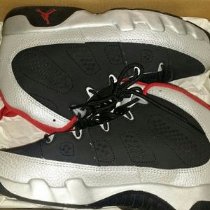 Jordans retro 9