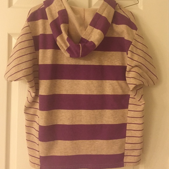 Volcom Top - Picture 3 of 3