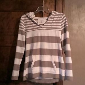 Casual top with hood