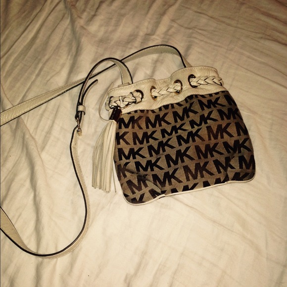 Michael Kors side bag 😍