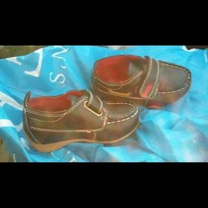 Children shoe , i have the receipt