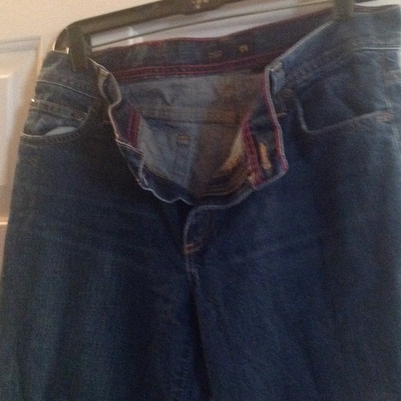 Blue Jeans - Picture 2 of 3