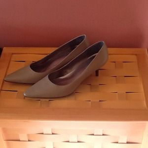 Worthington Kitten heels