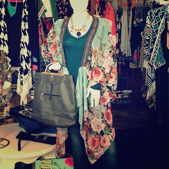 Kimono sheer floral print. Gorgeous!