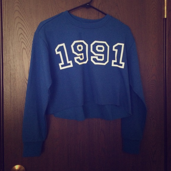 Forever 21 Cropped Sweatshirt