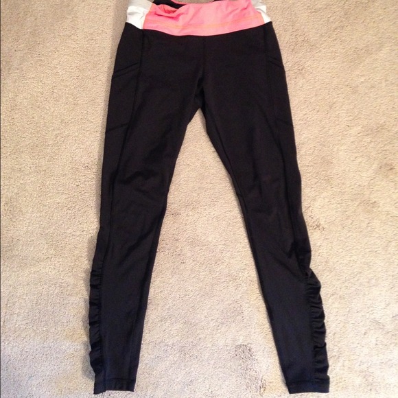 LULU LEMON LEGGINGS