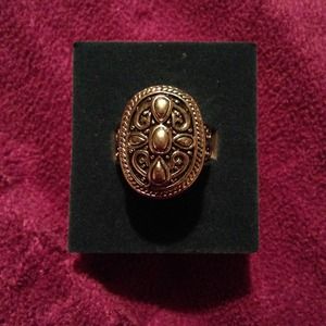 Tribal ring