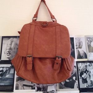 Tan book bag NO STRAPS✈️