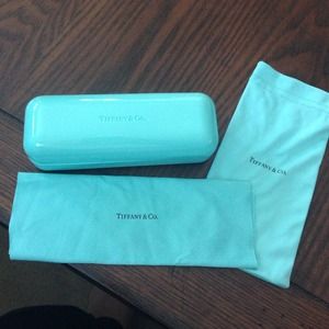 Tiffany eyeglass case set.