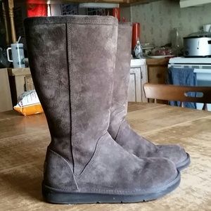 UGG Kingston Boots