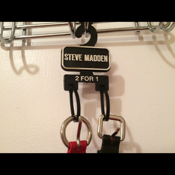 Steve Madden 2 for 1 Lace Panel & Top Stitch Panel - Picture 2 of 3