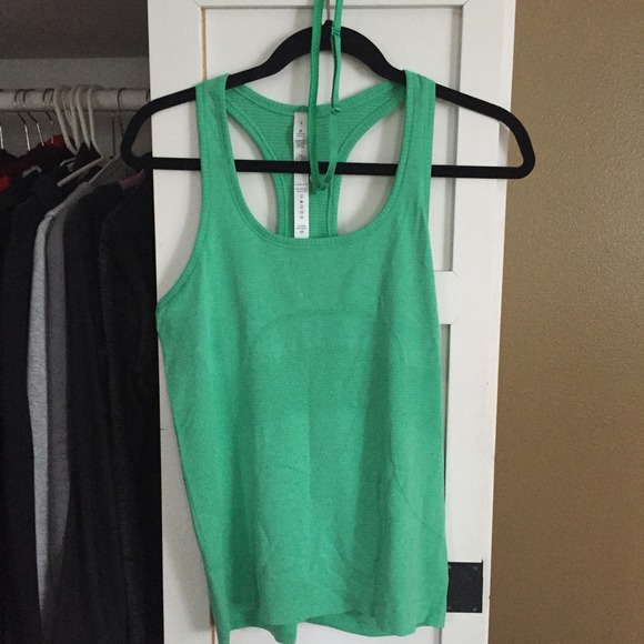 NWT lululemon run swiftly/racer  sz 6 w/headband