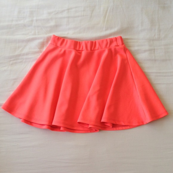 Coral skater skirt - Picture 2 of 3