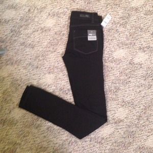 NWT Tilly's RSQ Black Skinny Jeans Sz. 0