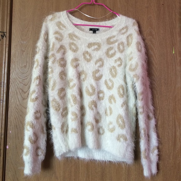 Fuzzy gold and white sweater