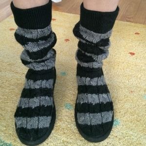 Ugg striped cable knit boots in gray and black