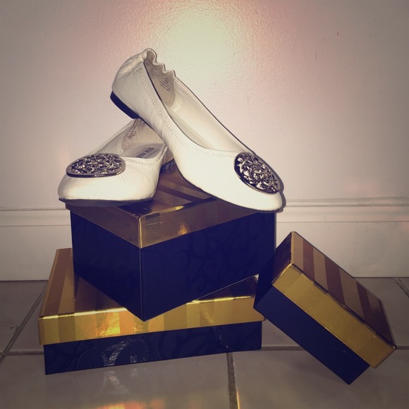 🚫SOLD🚫 Steve Madden TALLI White Patent Flats