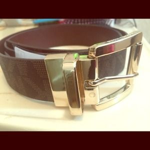 Michael Kors belt size Medium