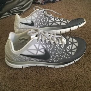 Nike 5.0 free runs .