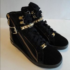 ⛔️SOLD on EBAY⛔️Michael Kors Glam studded high top