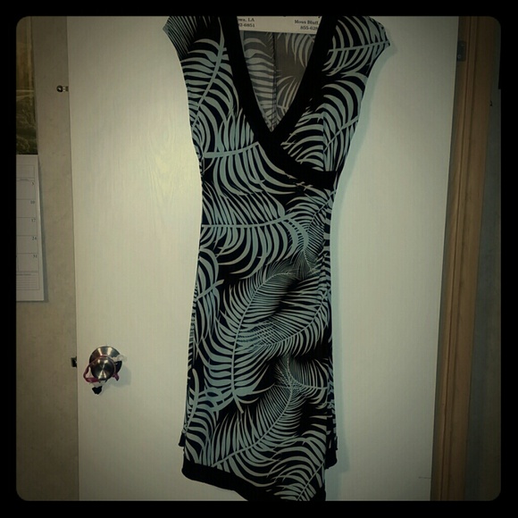 Dress - Picture 1 of 2