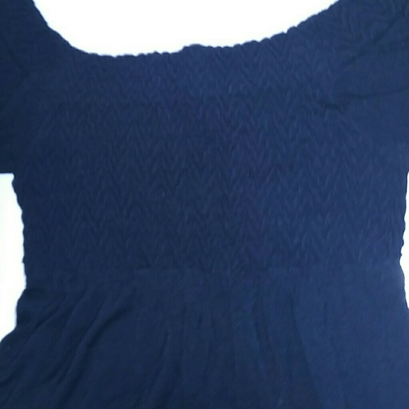 Pretty Black Long Shirt - Picture 2 of 2