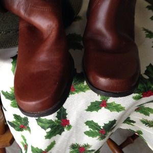 tall boots / riding boots , non smoking home