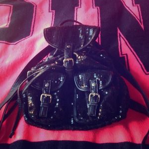 🚫🚫trade w/ @emilybodkin🚫🚫