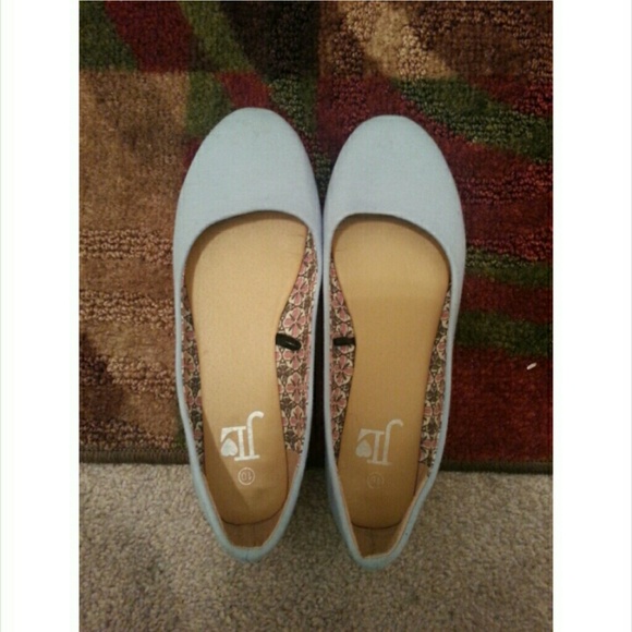 Adorable powder blue Flats