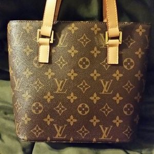 *REDUCED* Louis Vuitton Monogram bag