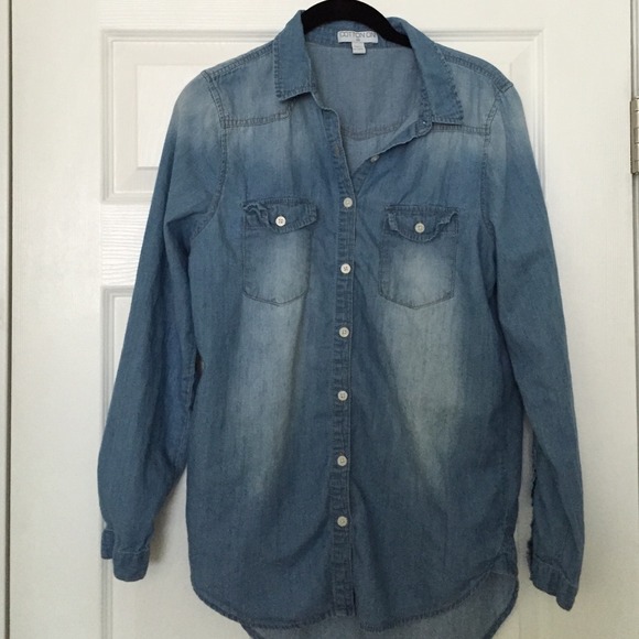Chambray button up - Picture 2 of 3