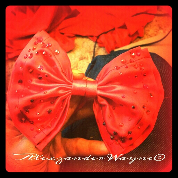 Custom made Bowties - Picture 1 of 4