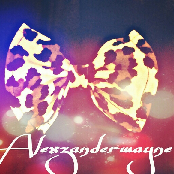 Custom made Bowties - Picture 3 of 4