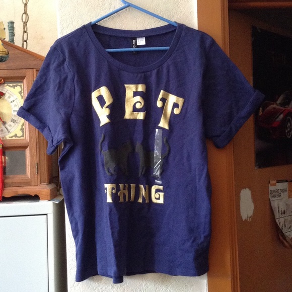 Blue Graphic Top - Picture 1 of 3