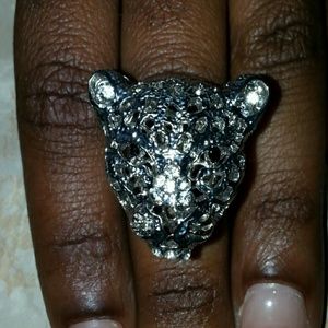 Leopard ring
