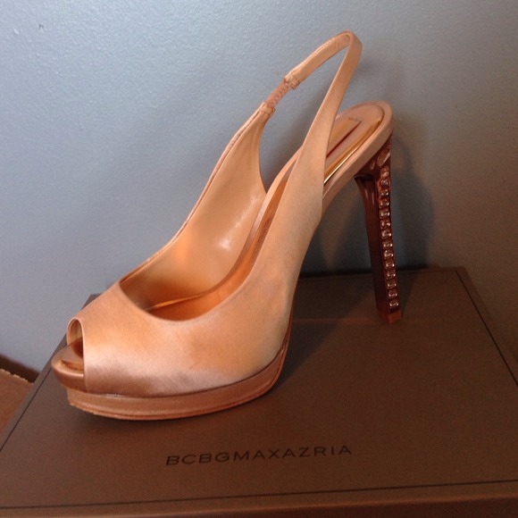 BCBGMaxAzria Shoes - BCGB Rose Gold Studded Heels! Beautiful Shoes!