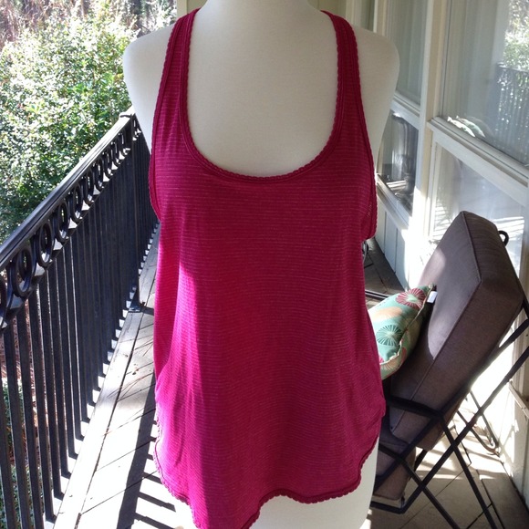 Lululemon 105 F Singlet