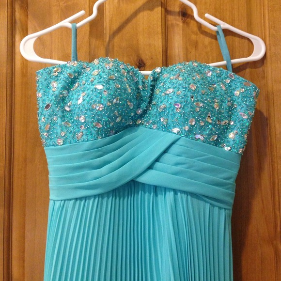 PROM DRESS