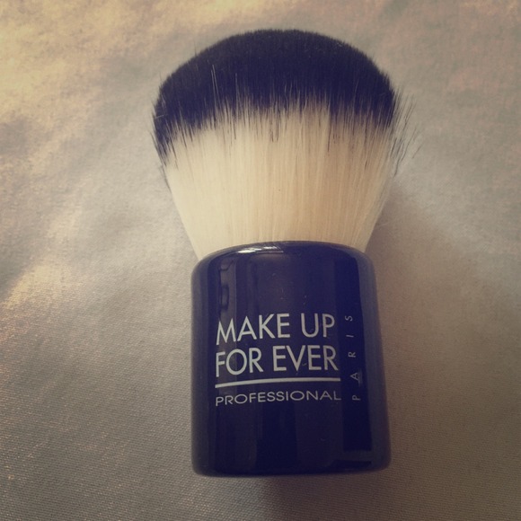 Make Up Forever Kanuki Brush