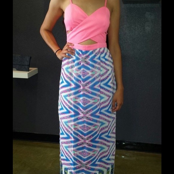 Cutout maxi