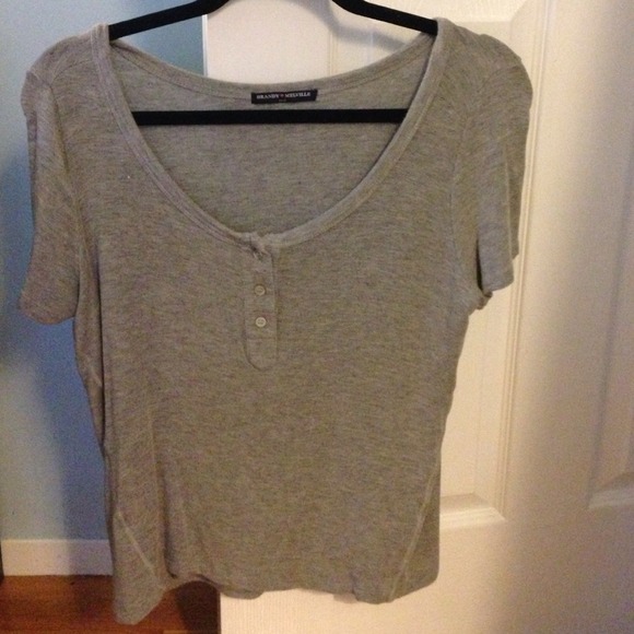 Brandy Melville tee