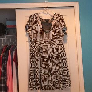 🚫SOLD🚫 Black and White Abstract Skater Dress