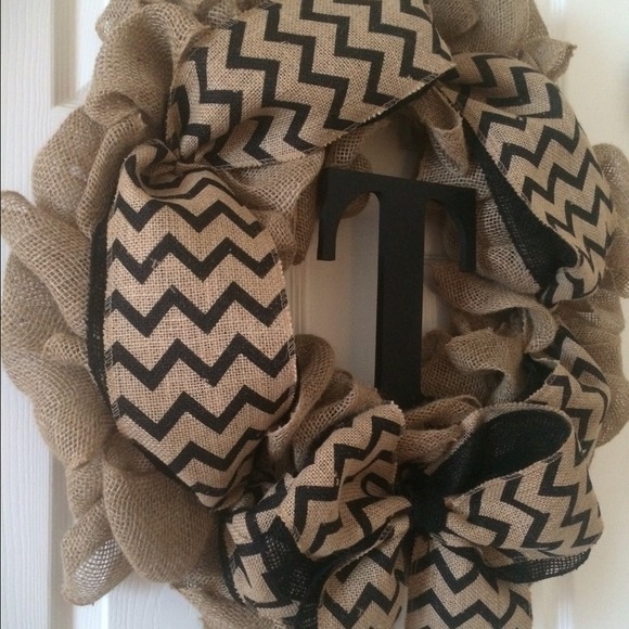 Burlap chevron initial bow wreath!! - Picture 2 of 4