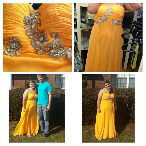 Prom Dress size 18. Mango color - Picture 3 of 3