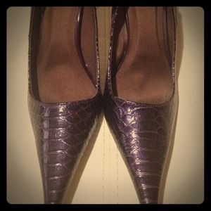 Purple Pumps