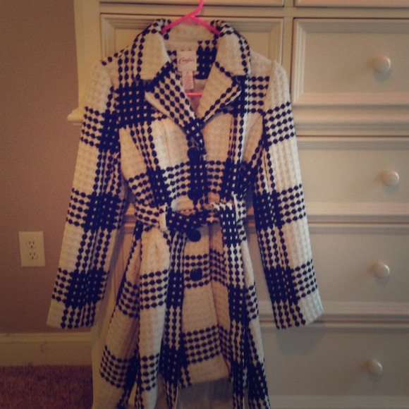 Houndstooth coat